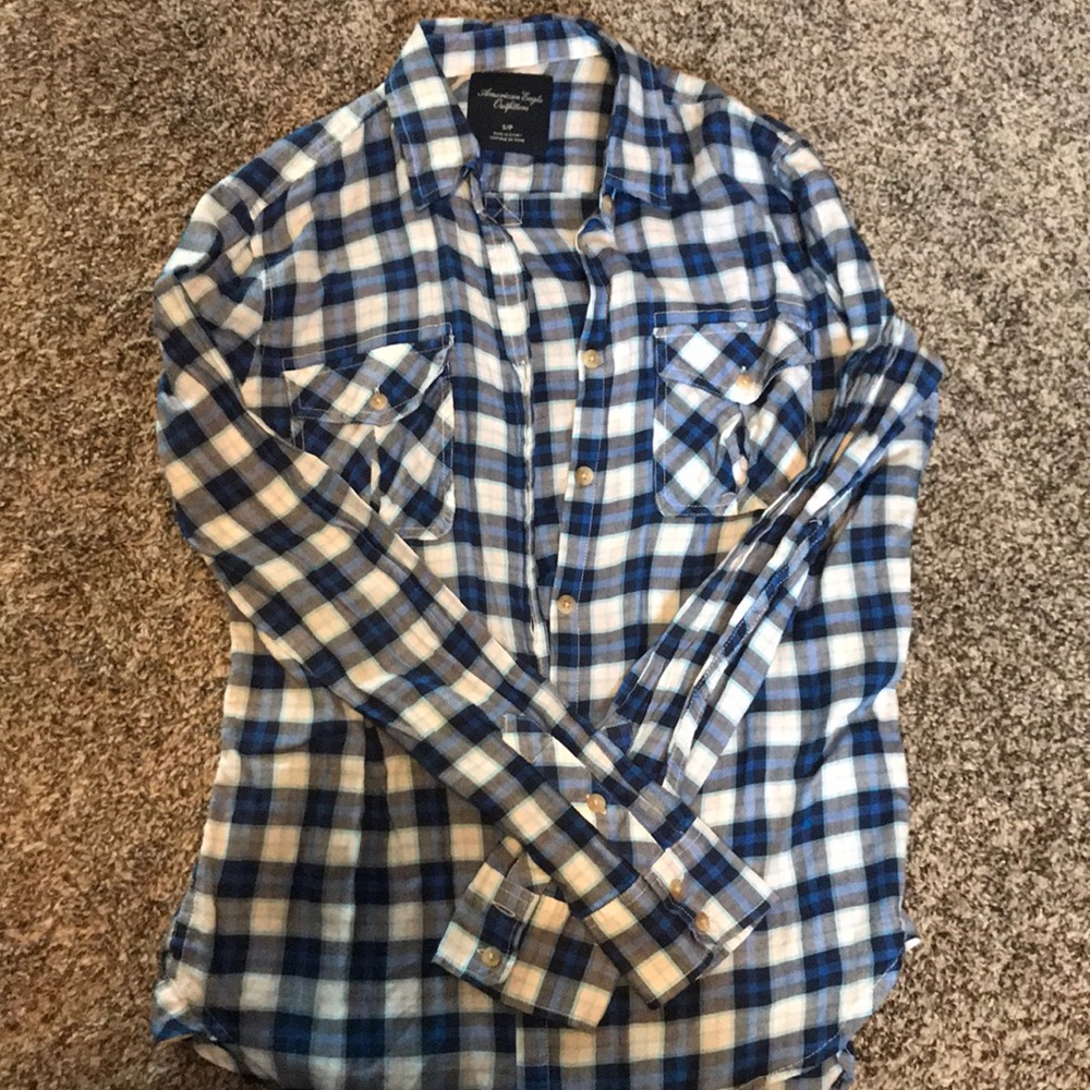 Short plaid shirt
